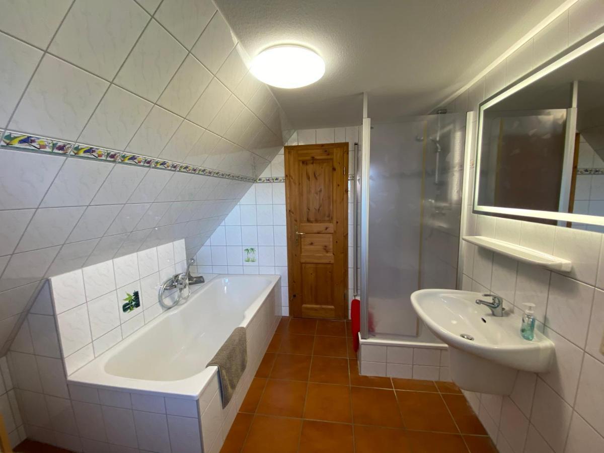 Ferienwohnungen Dargatz Lussvitz Buitenkant foto