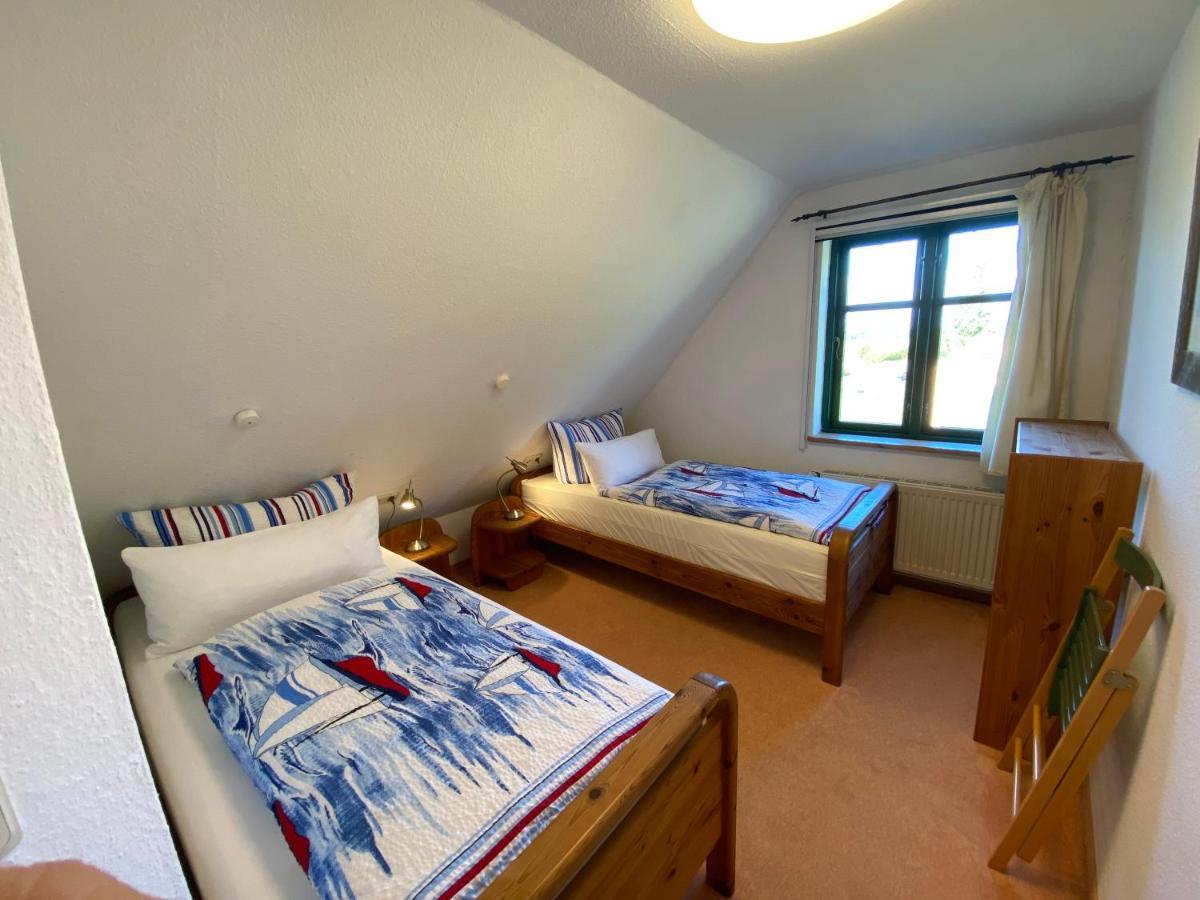 Ferienwohnungen Dargatz Lussvitz Buitenkant foto