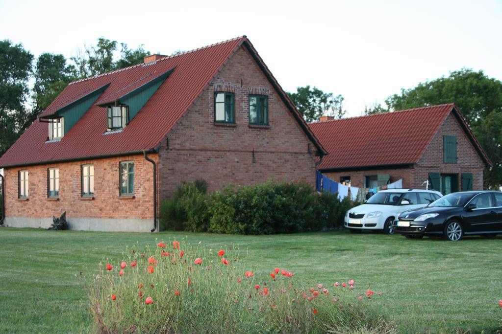 Ferienwohnungen Dargatz Lussvitz Buitenkant foto